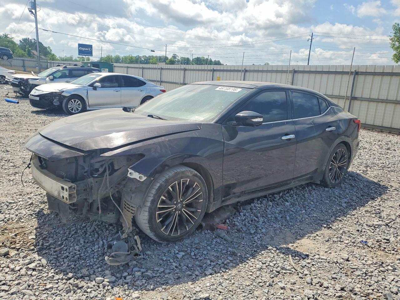 Salvage Nissan Maxima Image