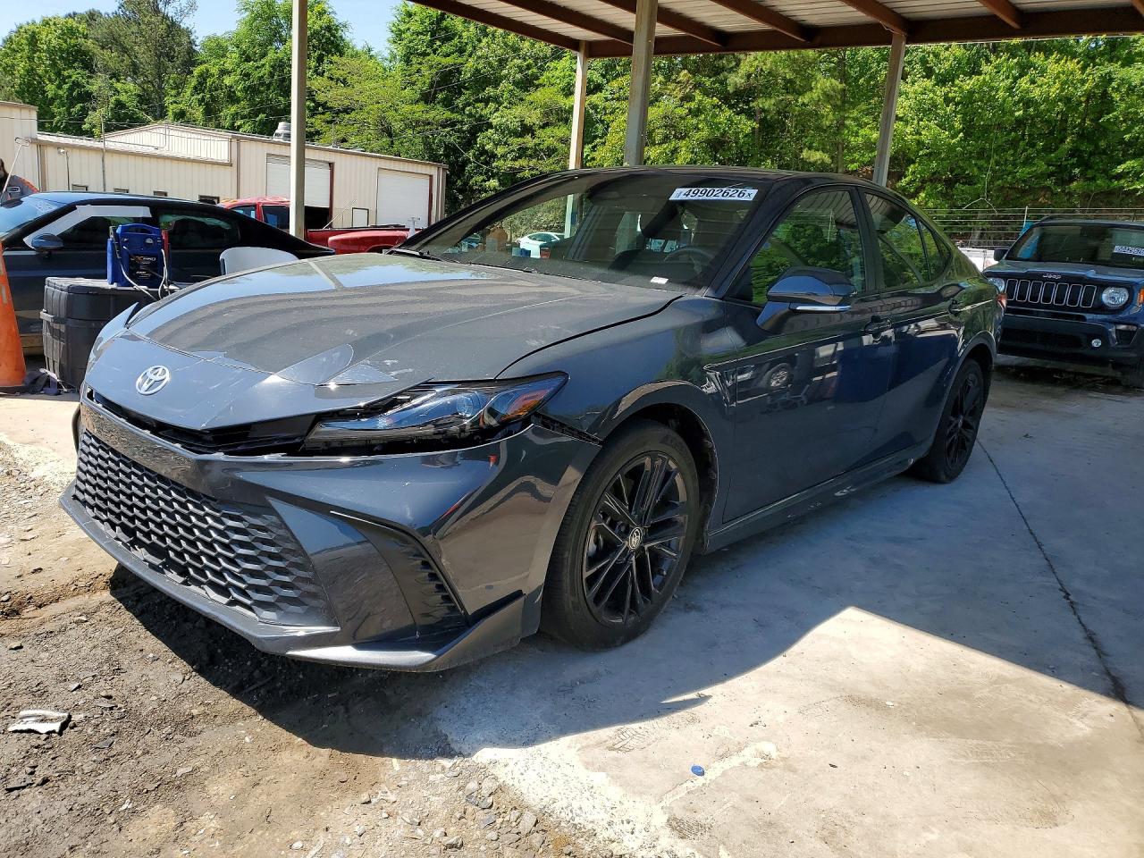 Salvage Toyota Camry Image