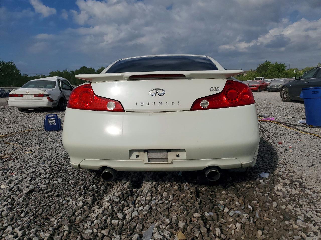 INFINITI G35 Base
