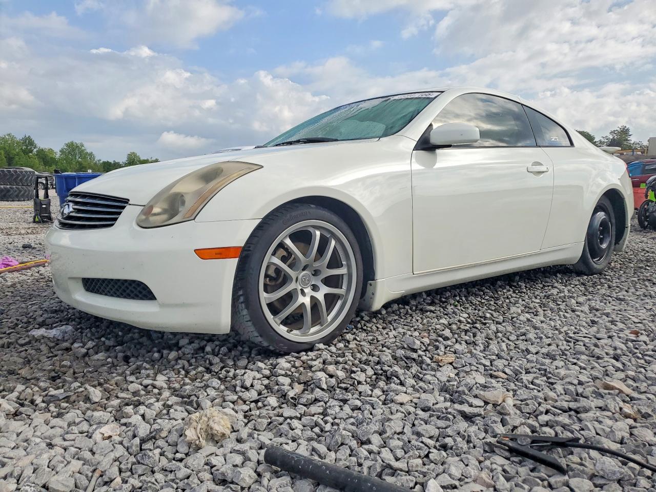 Salvage INFINITI G35 Image