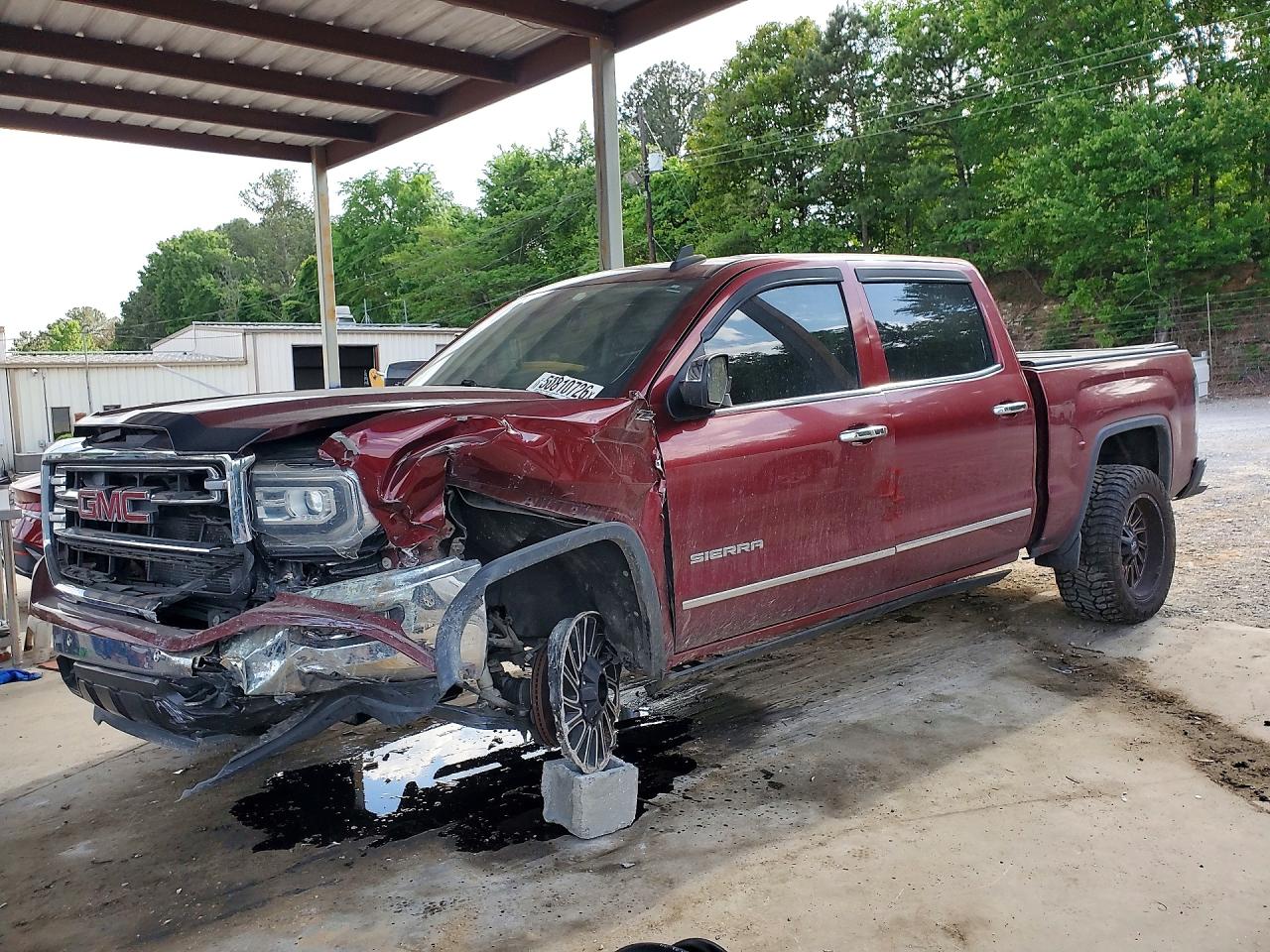 Salvage GMC Sierra Image