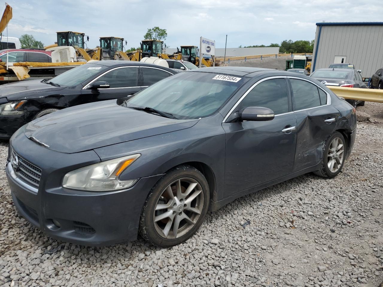 Salvage Nissan Maxima Image