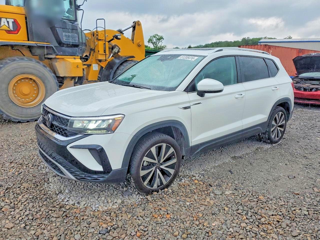 Salvage Volkswagen Taos Image