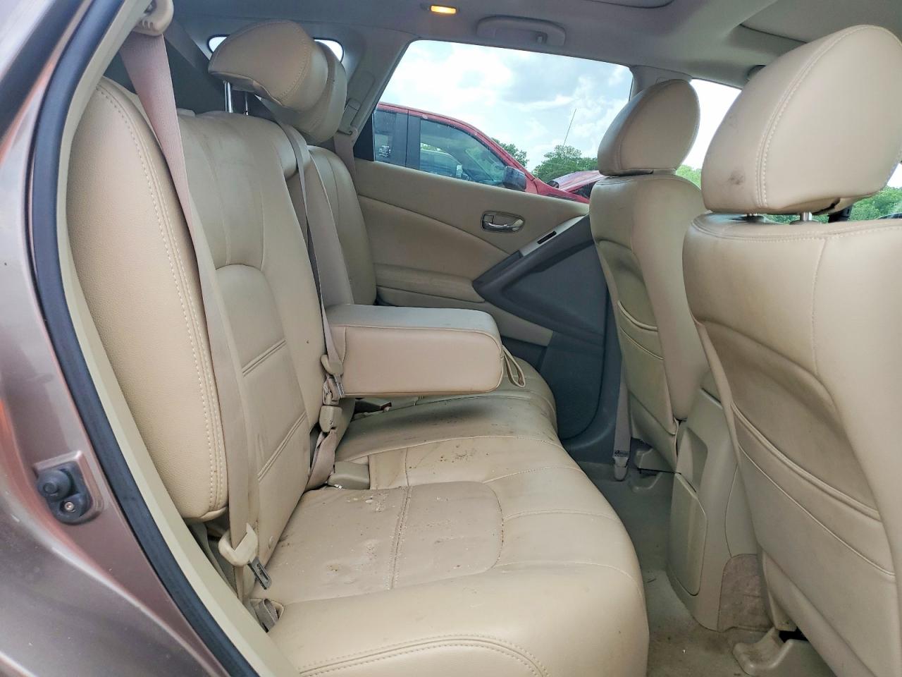 Nissan Murano S