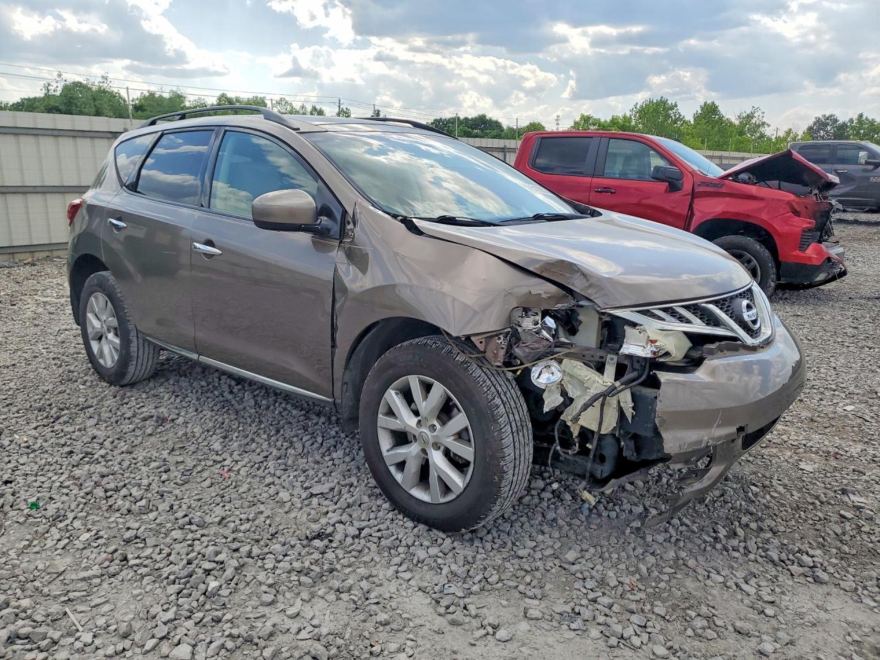 Nissan Murano S