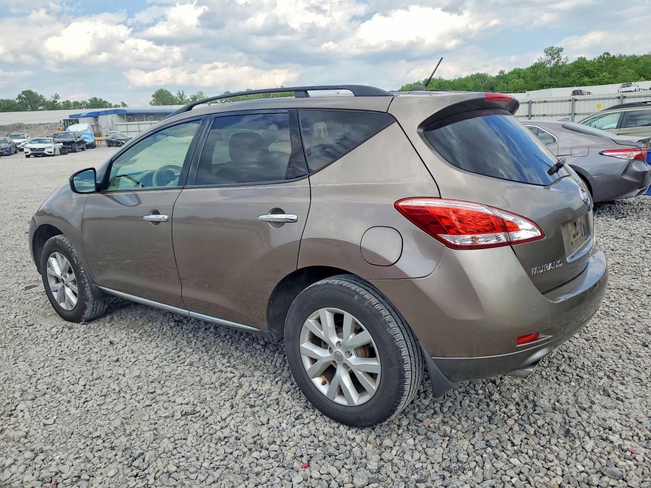 Nissan Murano S