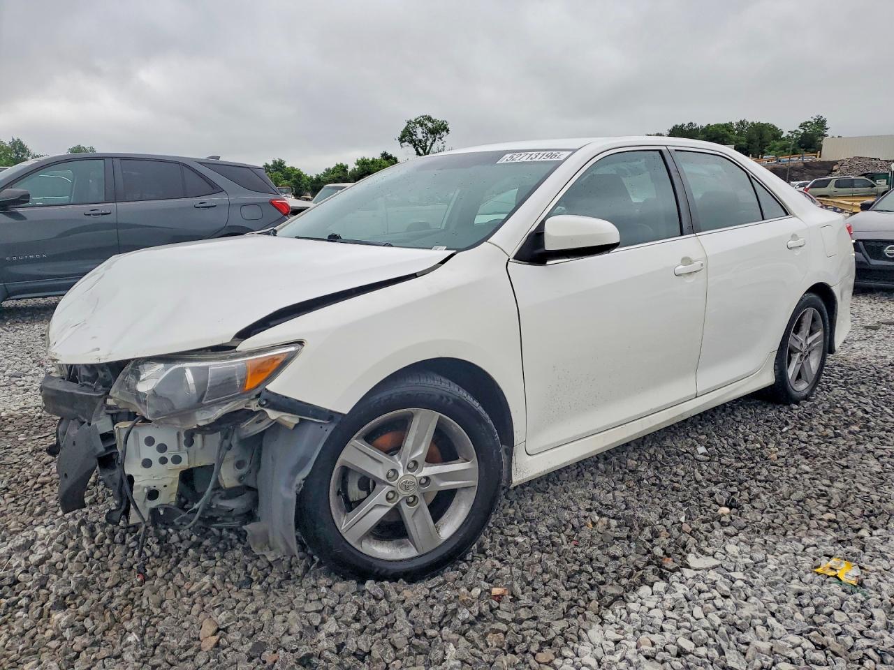 Salvage Toyota Camry Image