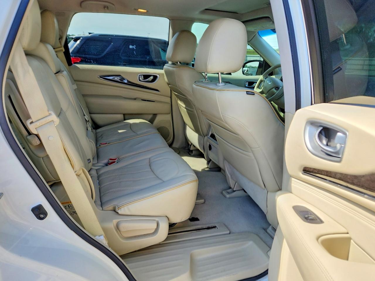 INFINITI Qx Base
