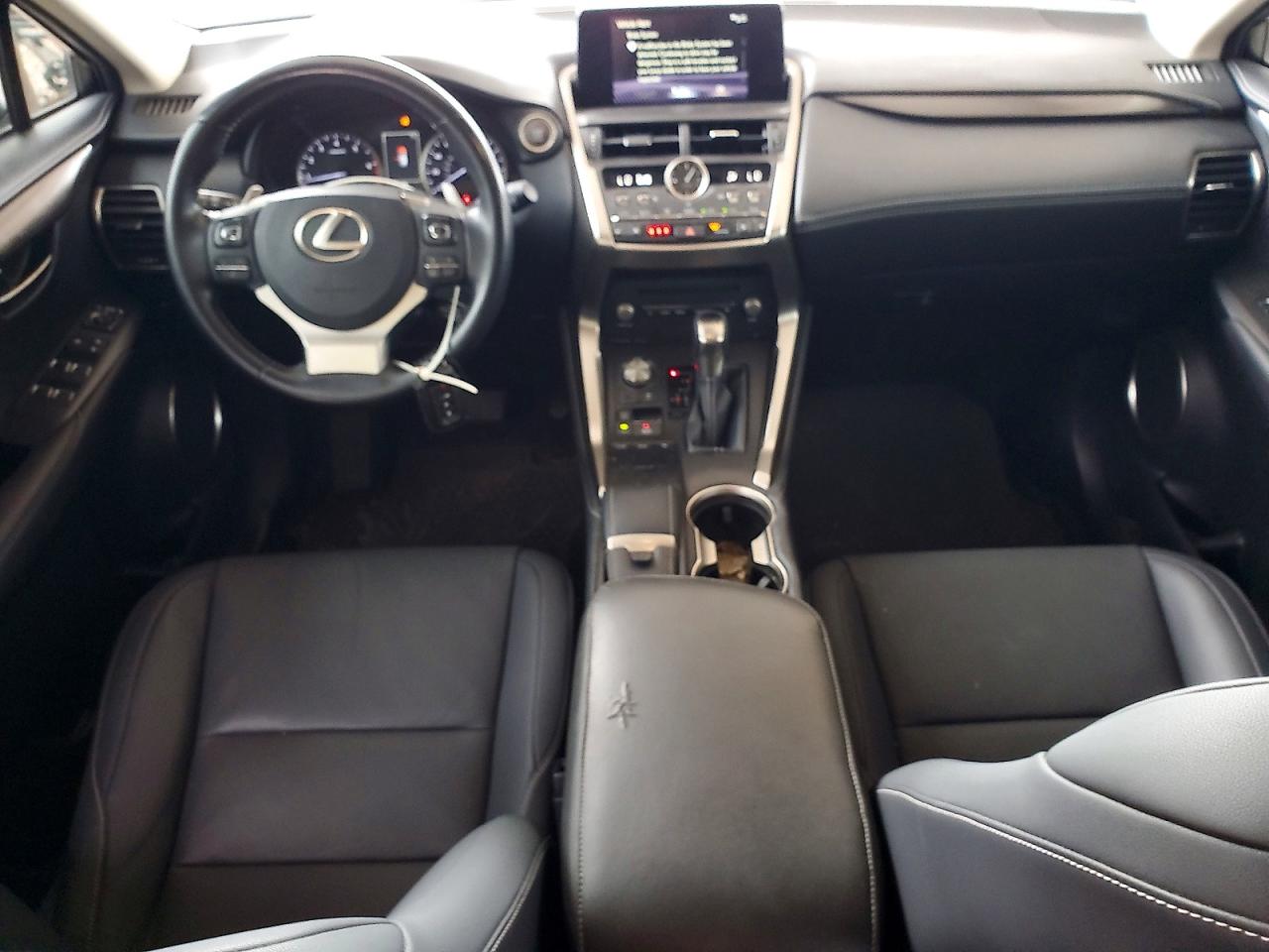 Lexus NX 300