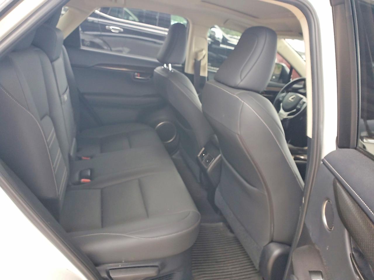 Lexus NX 300