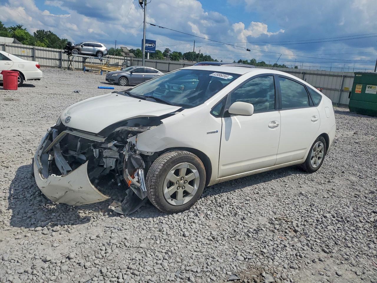 Salvage Toyota Prius Image