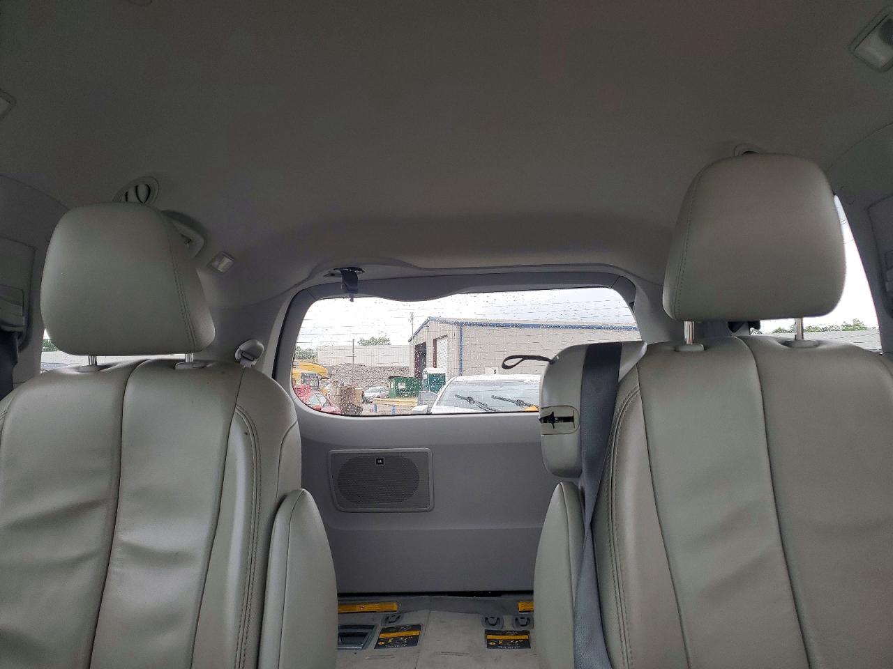 Toyota Sienna Xle 8-passenger