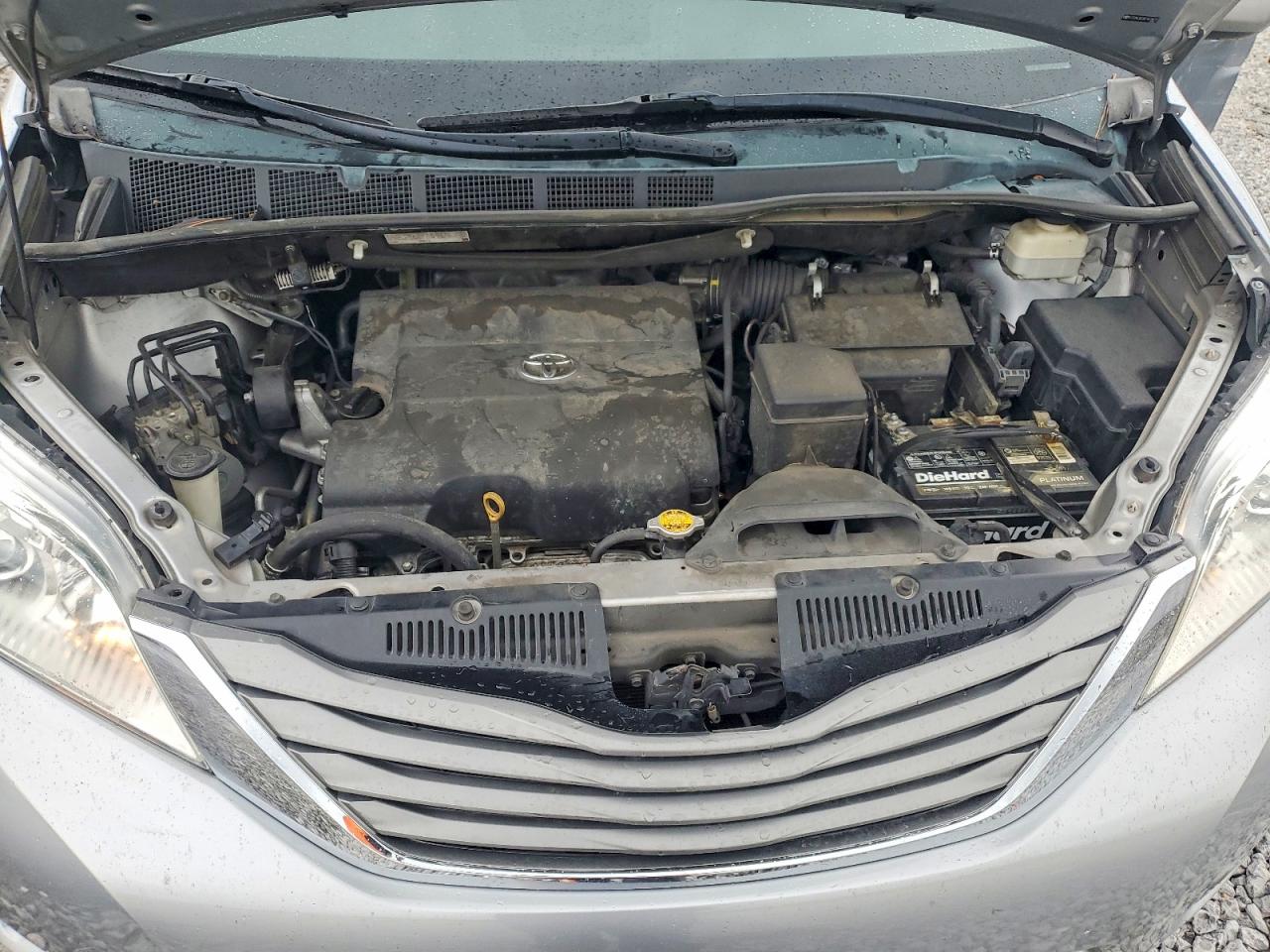Toyota Sienna Xle 8-passenger