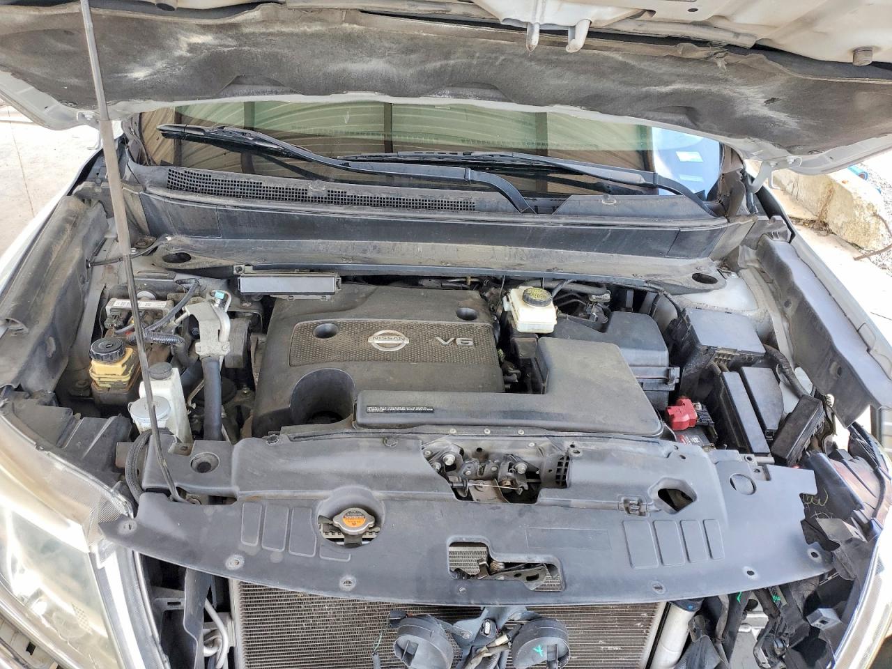 Nissan Pathfinder S