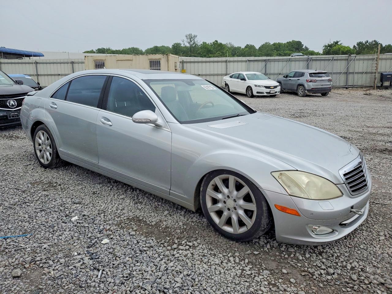 Mercedes-Benz S-Class 550