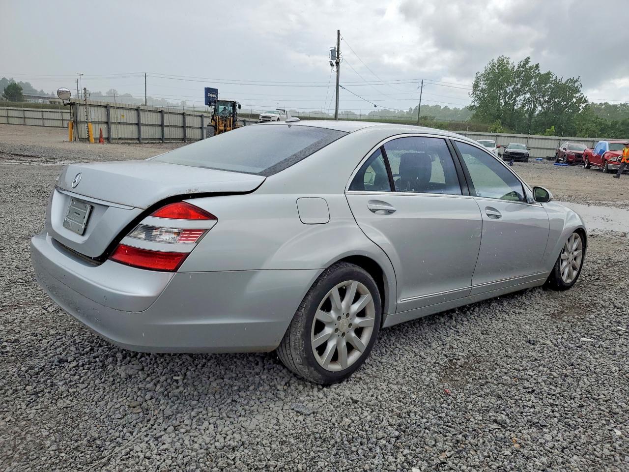 Mercedes-Benz S-Class 550