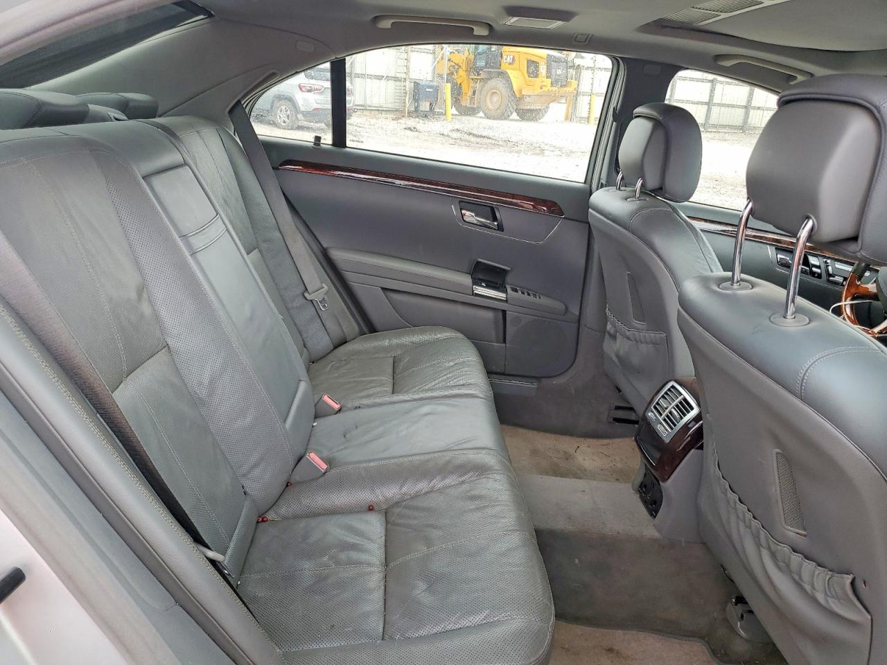 Mercedes-Benz S-Class 550