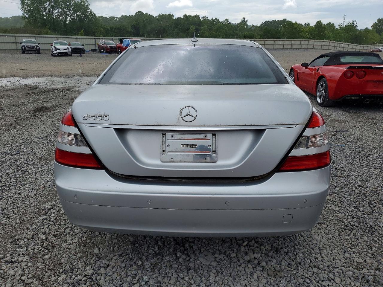 Mercedes-Benz S-Class 550