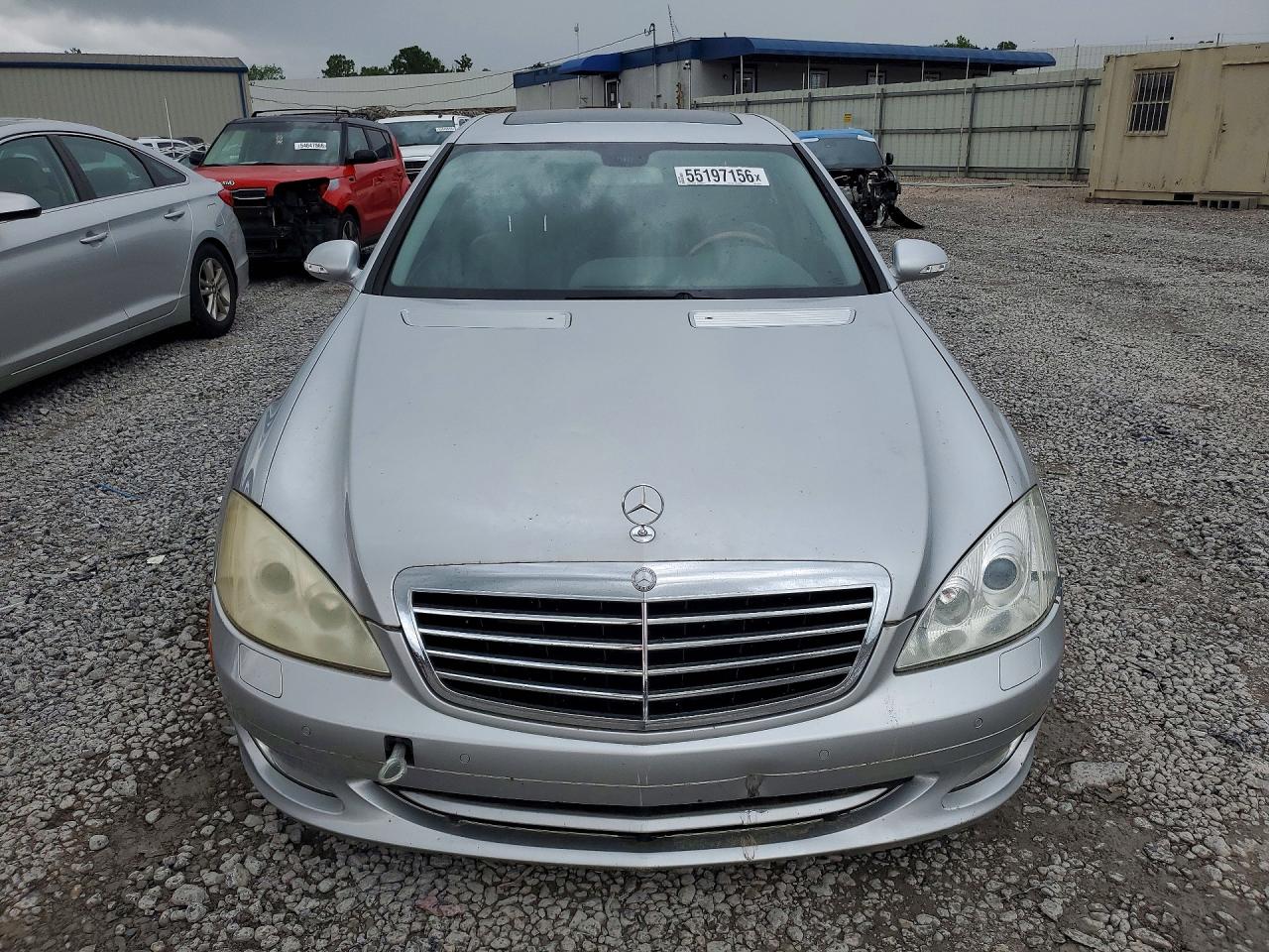 Mercedes-Benz S-Class 550