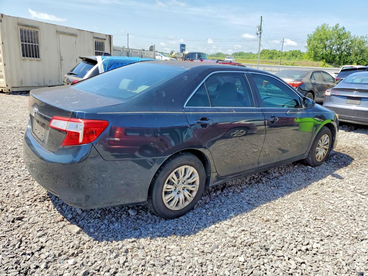 Toyota Camry L
