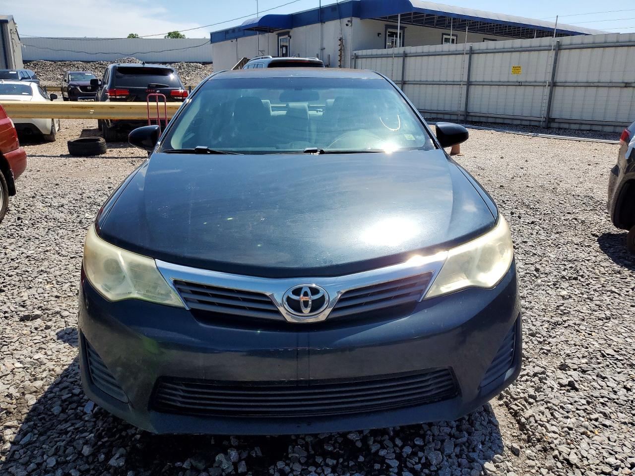 Toyota Camry L