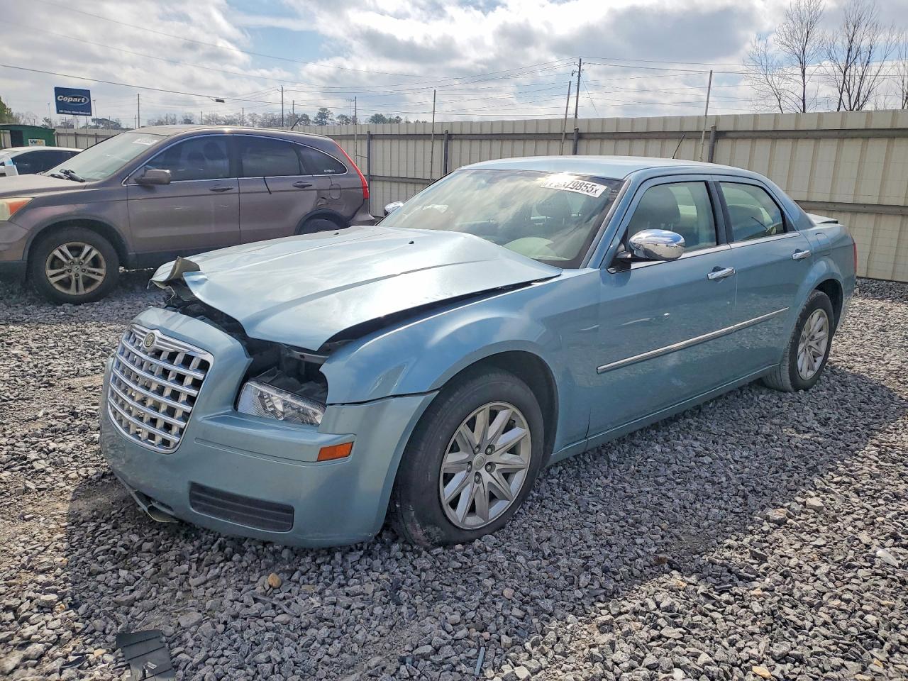 Salvage Chrysler 300 Image
