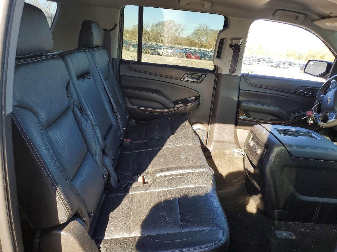 Chevrolet Suburban C1500 Ls