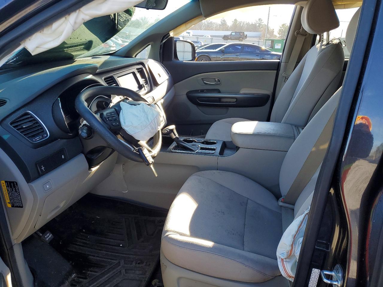 Kia Sedona Lx