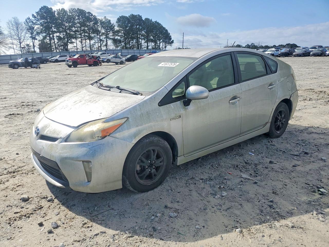 Salvage Toyota Prius Image