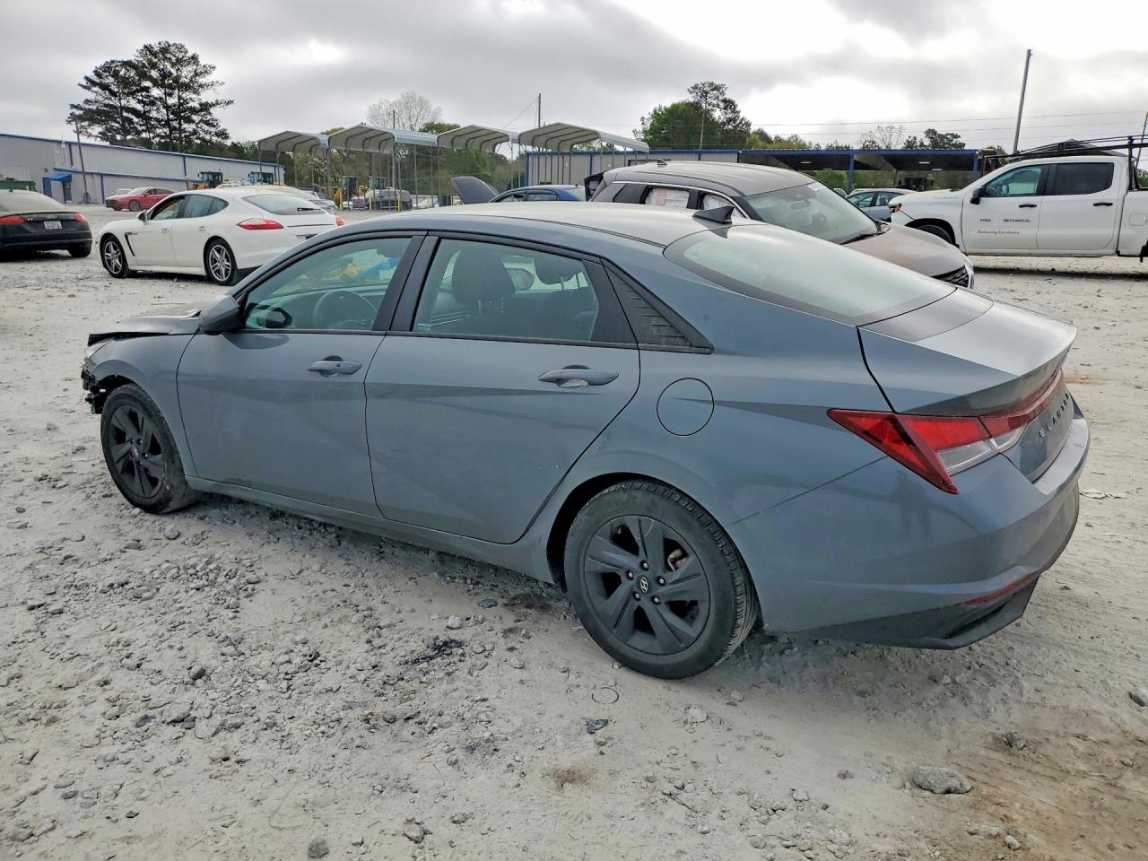 Hyundai ELANTRA Sel