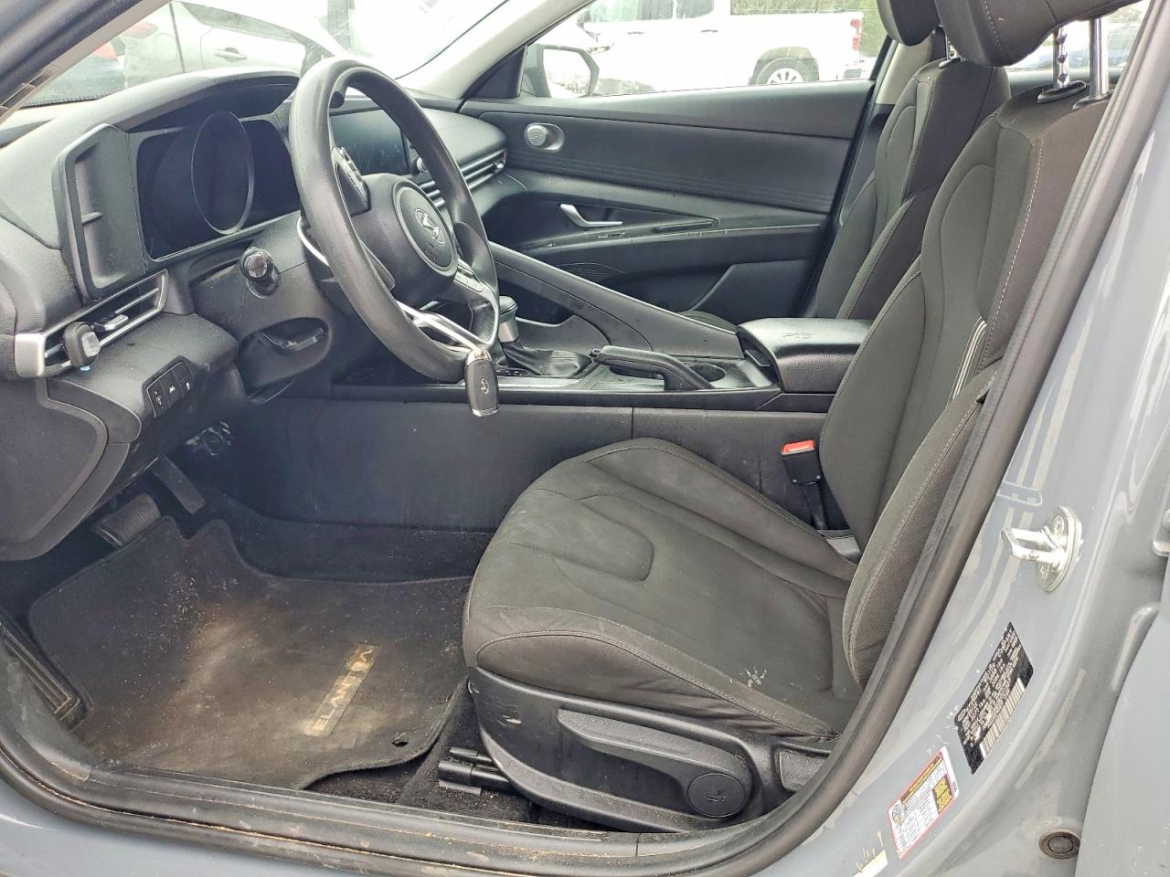 Hyundai ELANTRA Sel