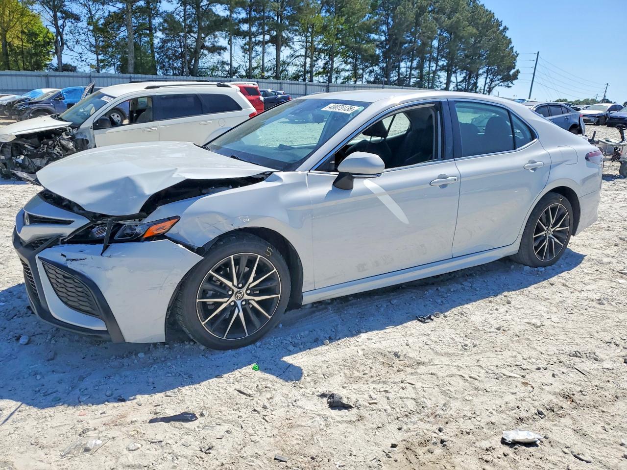 Salvage Toyota Camry Image