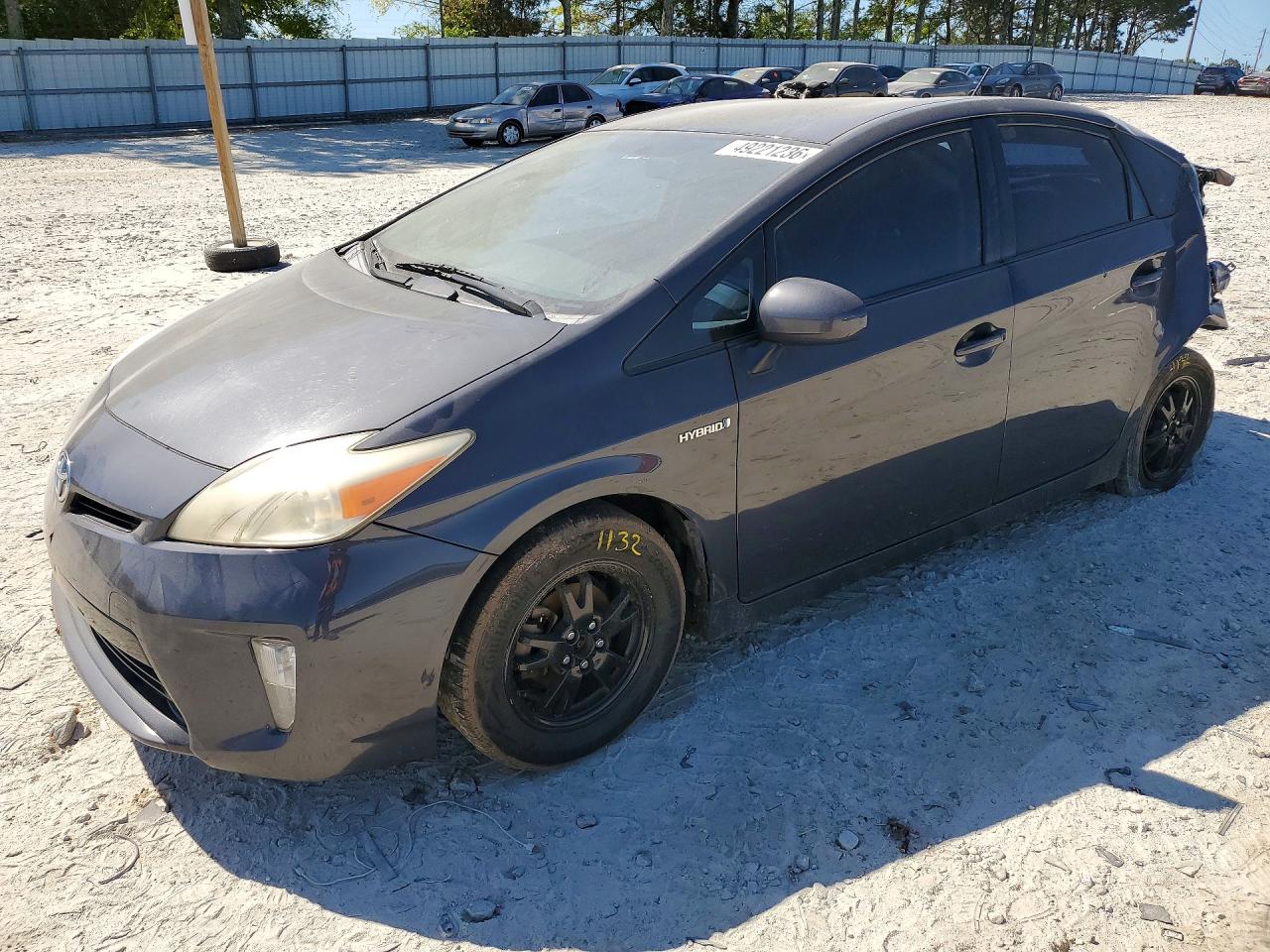 Salvage Toyota Prius Image