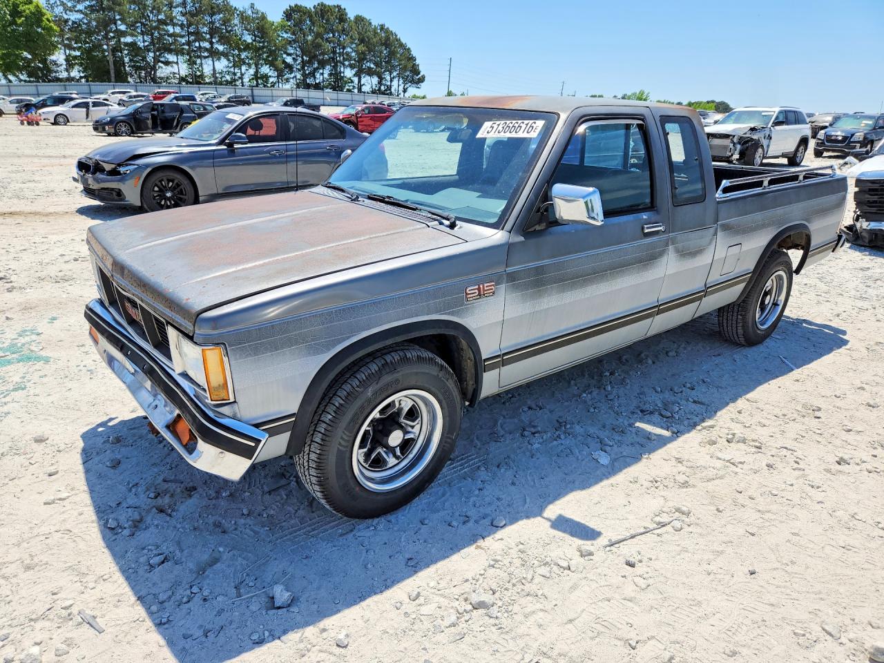 Salvage GMC S Truck Image
