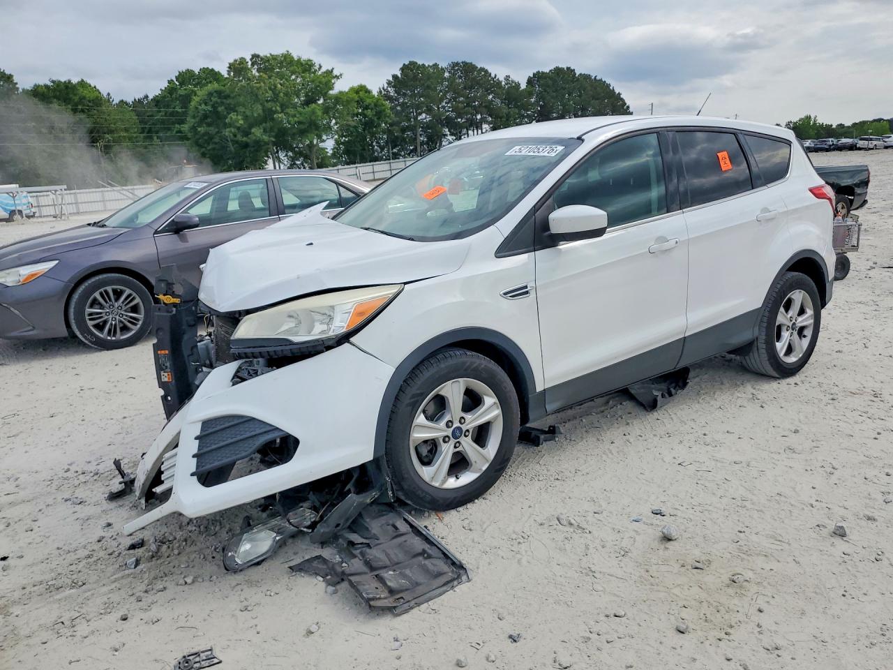 Salvage Ford Escape Image