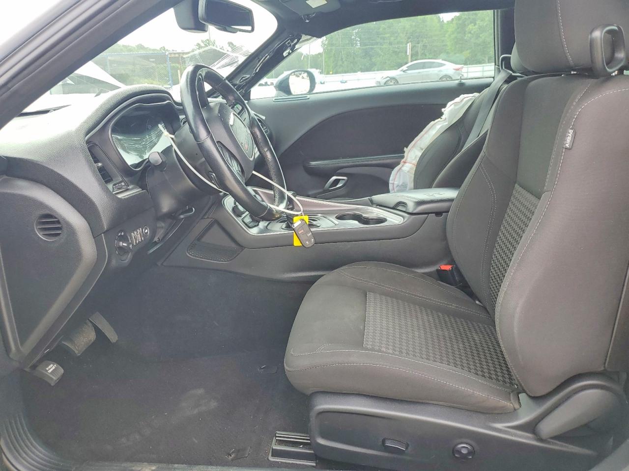 Dodge Challenger Sxt