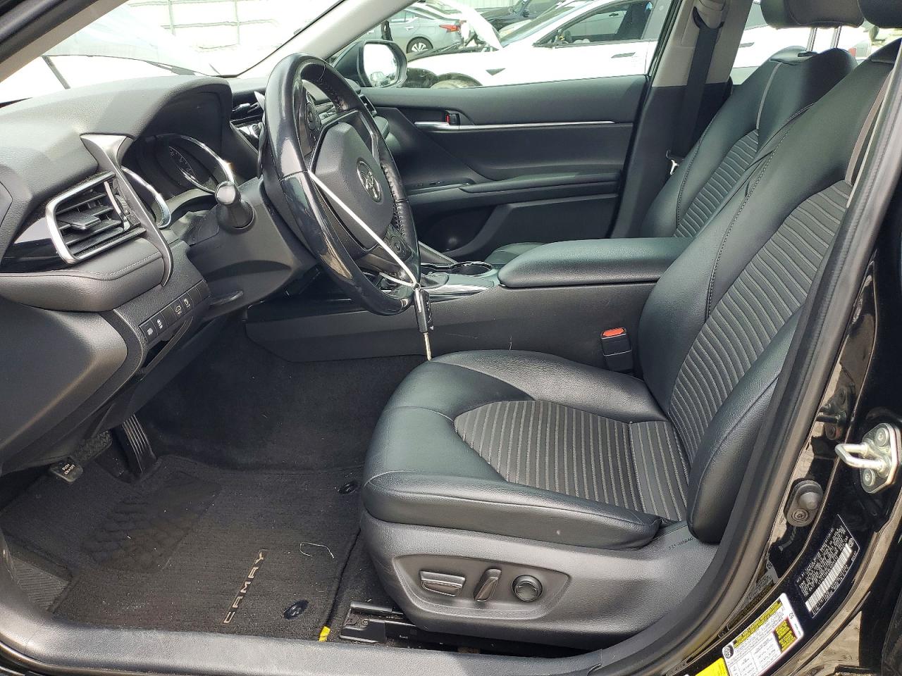 Toyota Camry Se