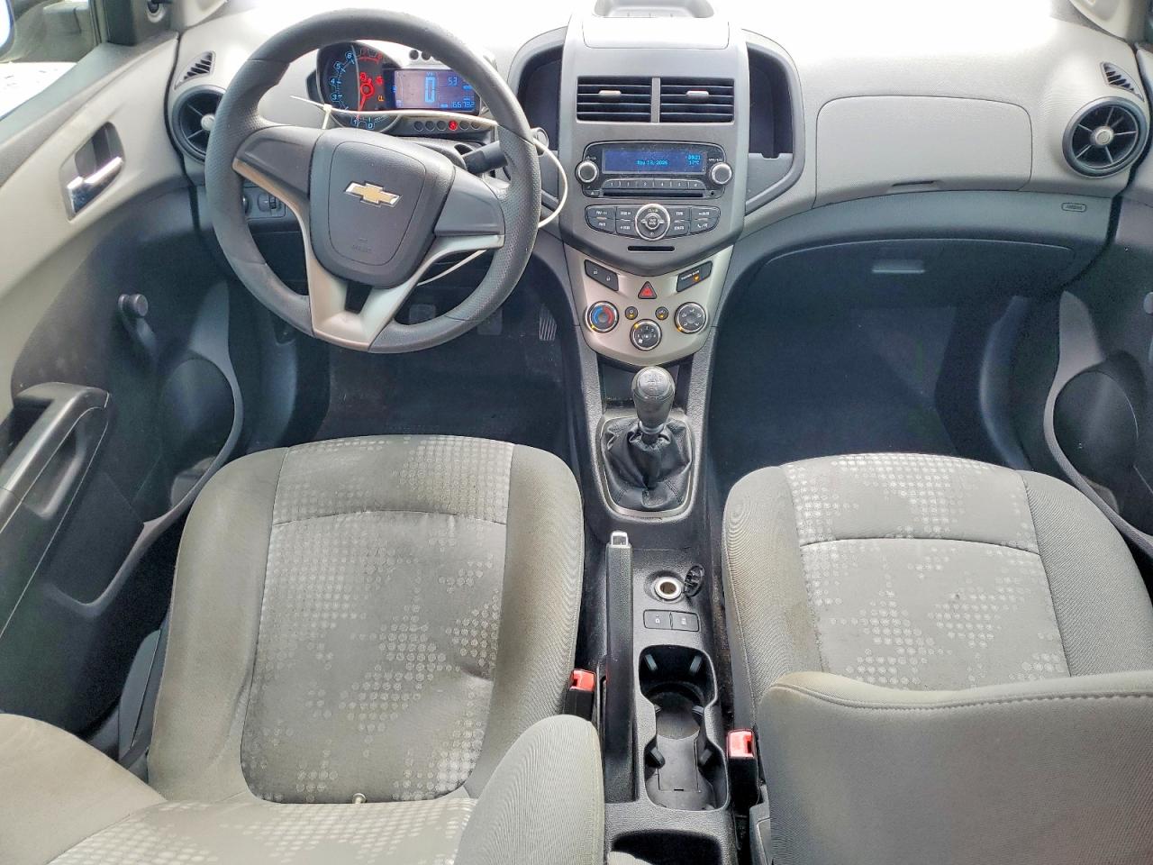 Chevrolet Sonic Ls