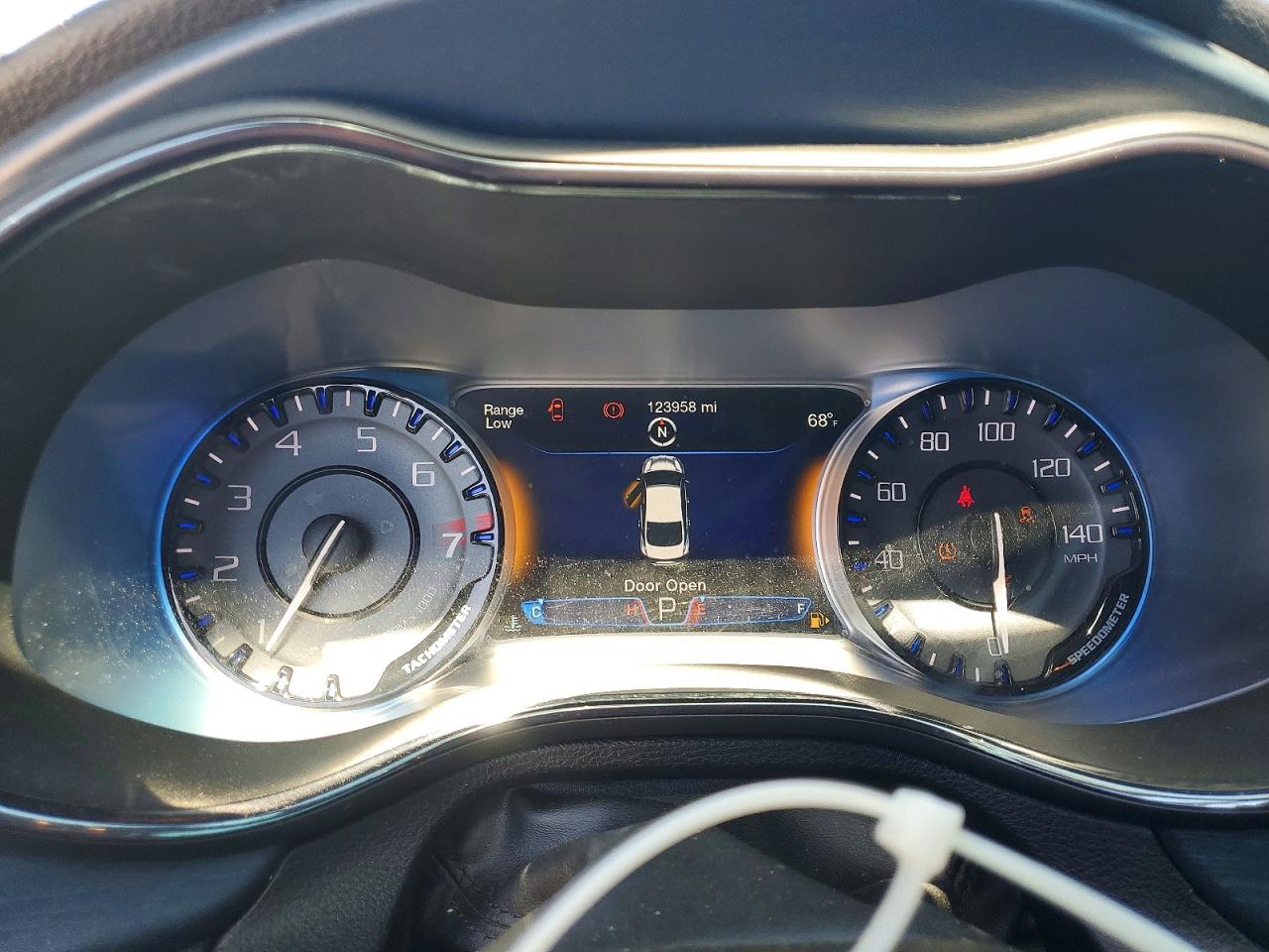 Chrysler 200
