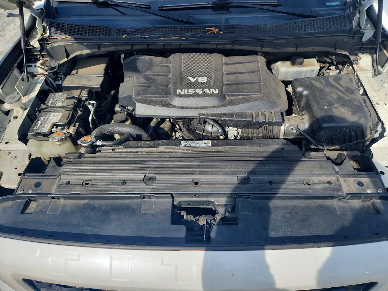 Nissan Titan Sv
