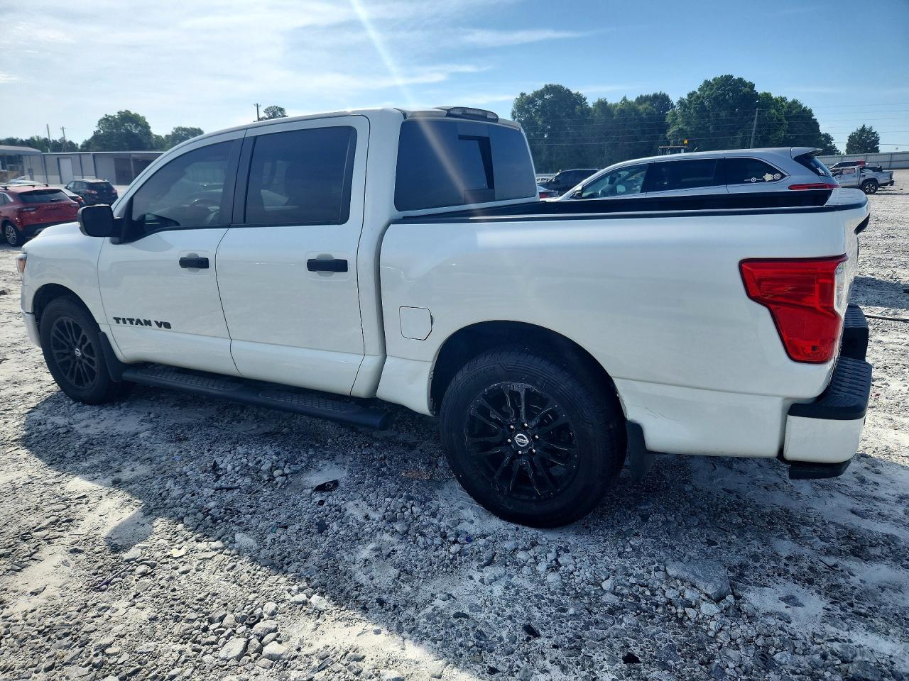 Nissan Titan Sv