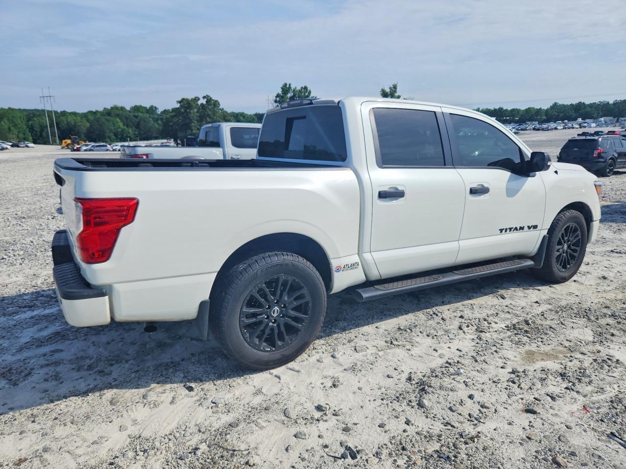 Nissan Titan Sv