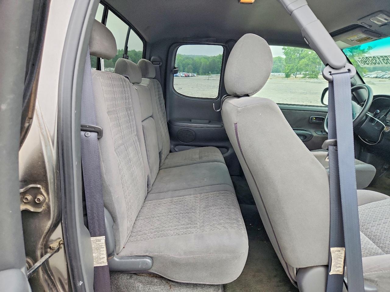 Toyota Tundra Access Cab Sr5