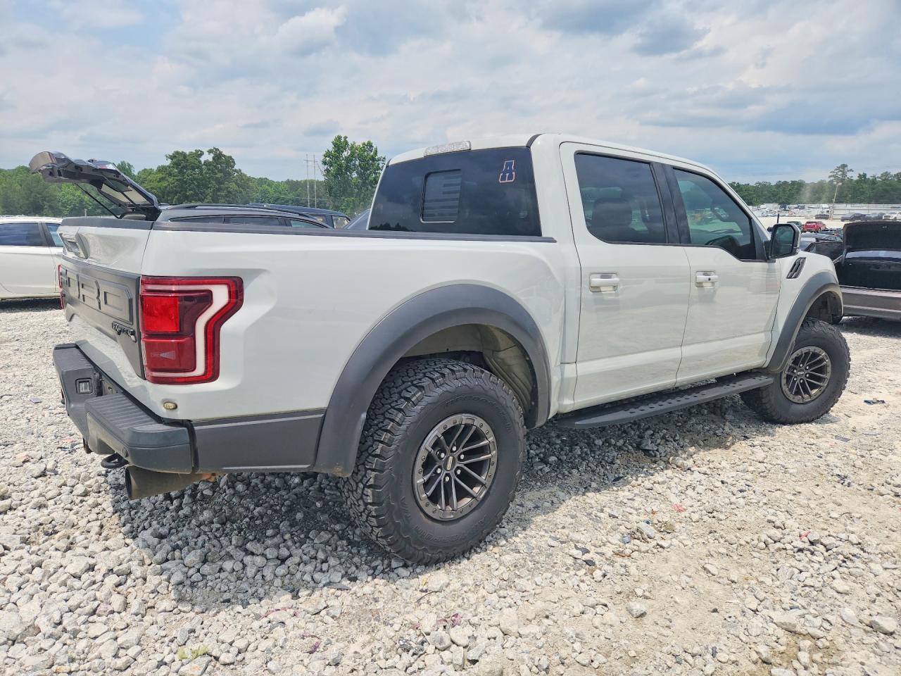 Ford F-150 Raptor