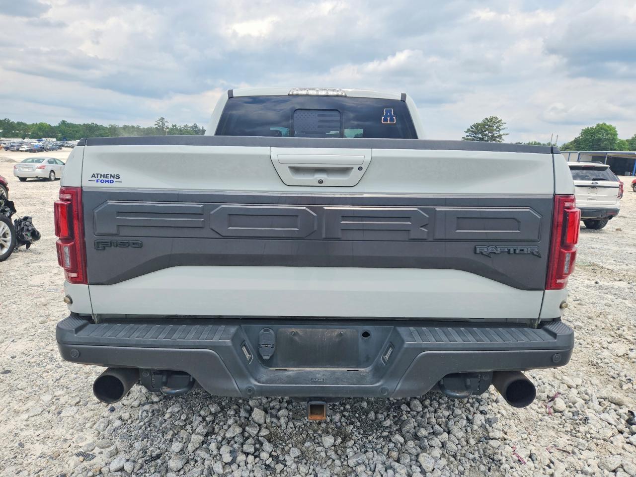 Ford F-150 Raptor