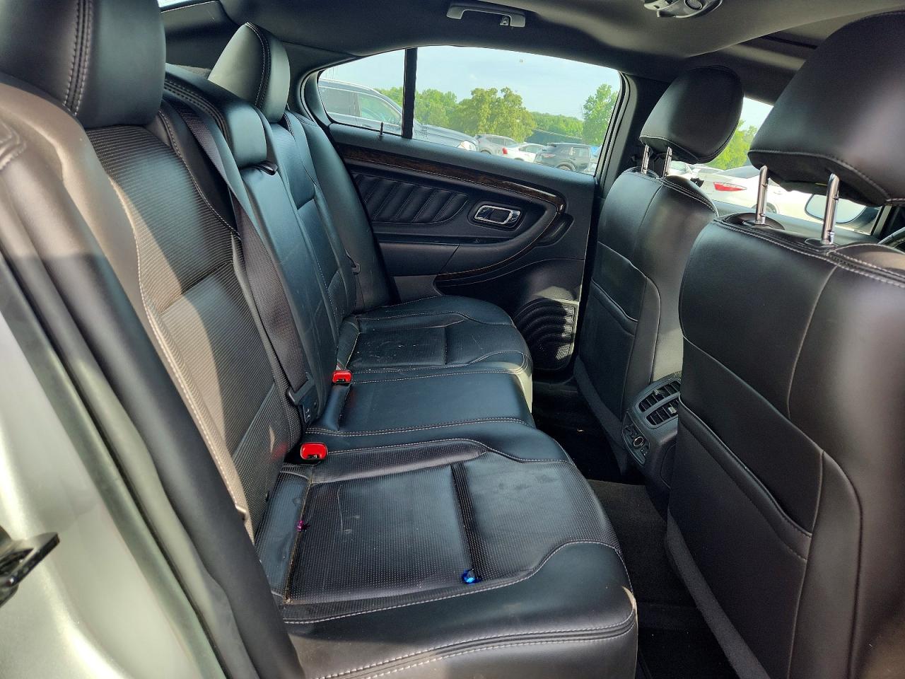Ford Taurus Limited