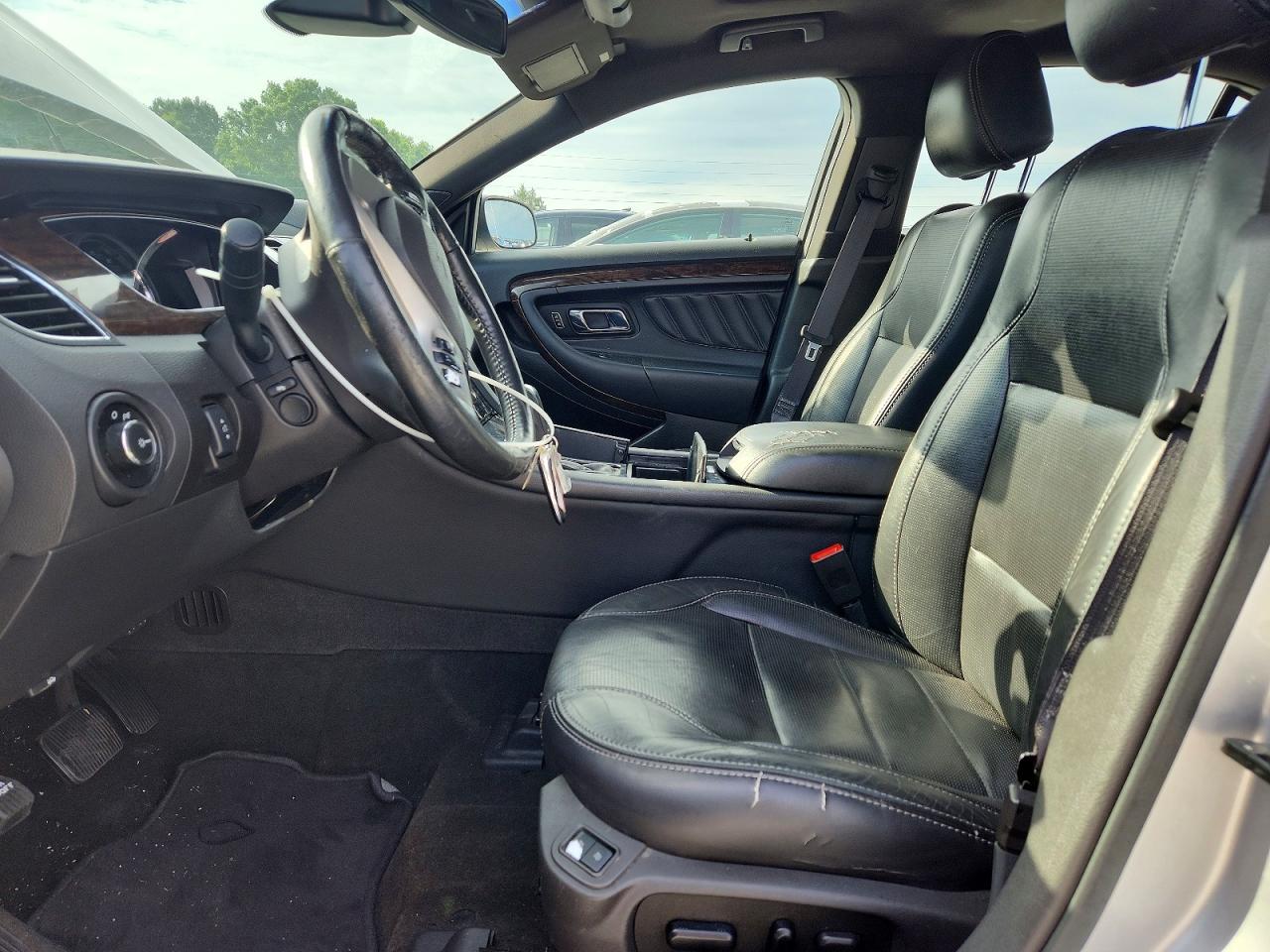 Ford Taurus Limited