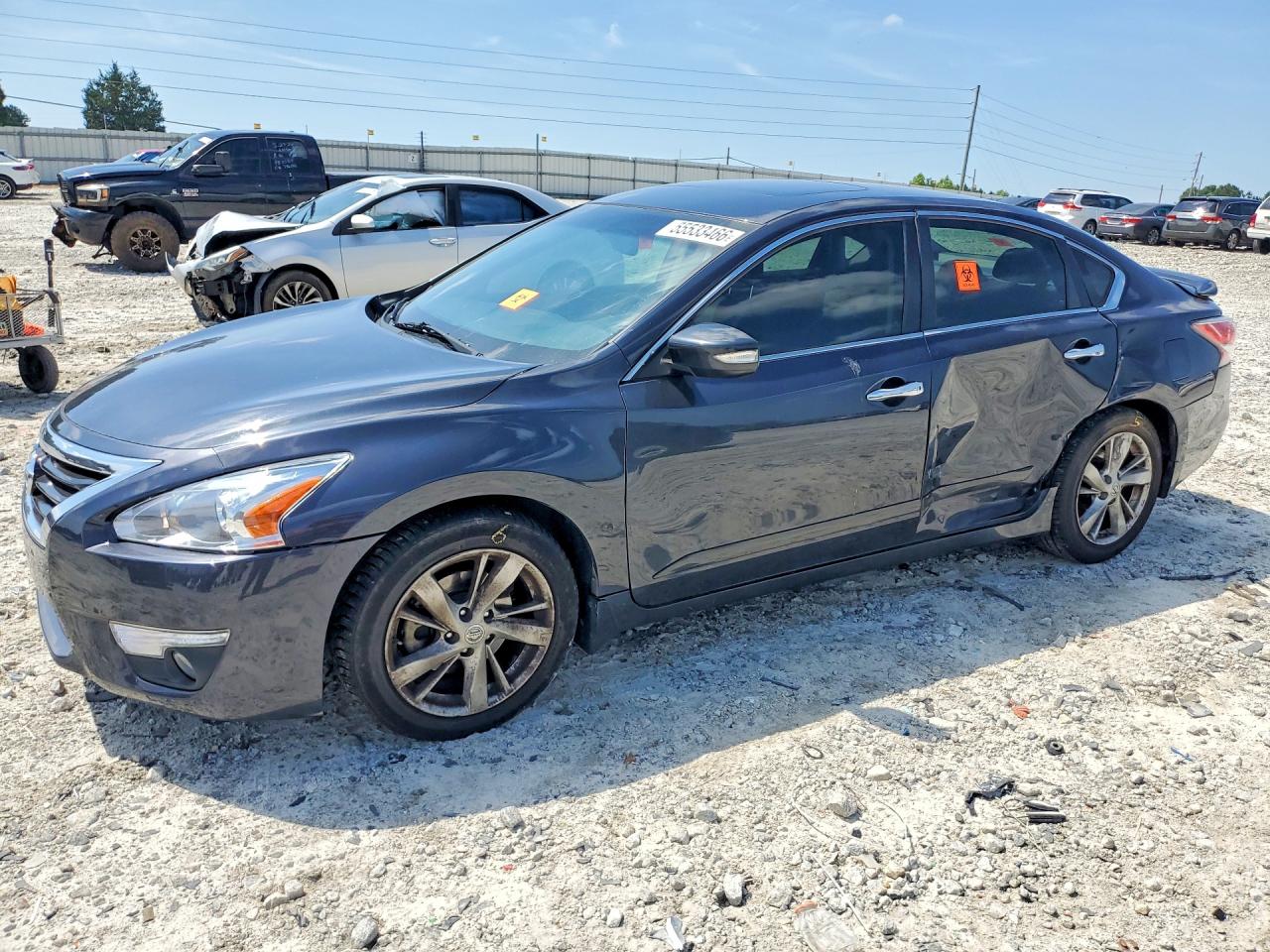 Salvage Nissan Altima Image