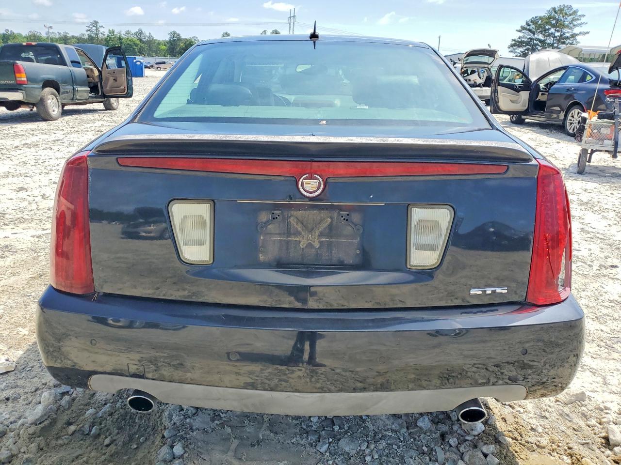 Cadillac STS