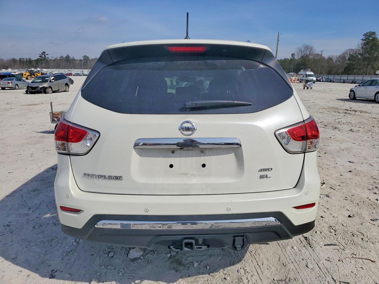 Nissan Pathfinder Sl